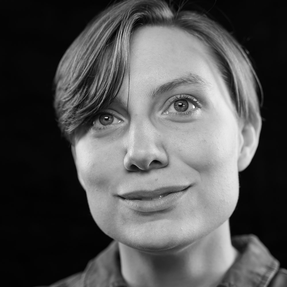 Portrait photo of Brigitte Errickson