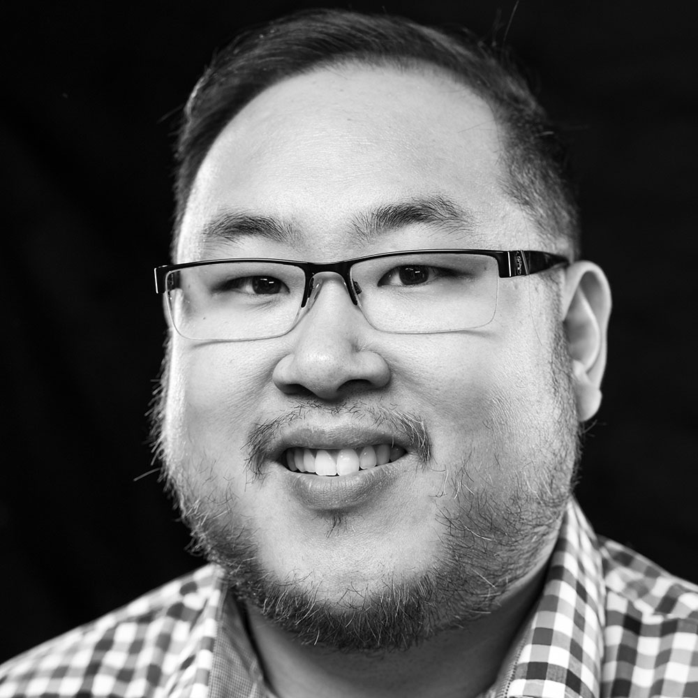 Portrait photo of Rich Heo